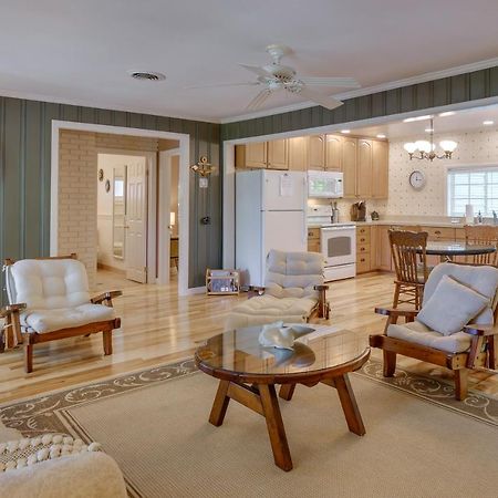 Waterfront Annapolis Home Fire Pit And Fishing Pier ภายนอก รูปภาพ