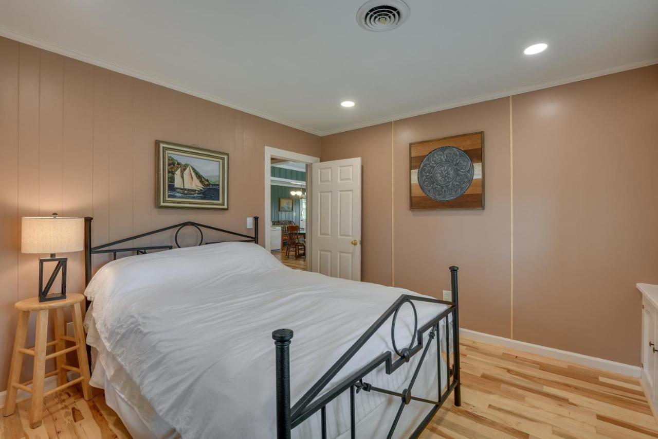 Waterfront Annapolis Home Fire Pit And Fishing Pier ภายนอก รูปภาพ