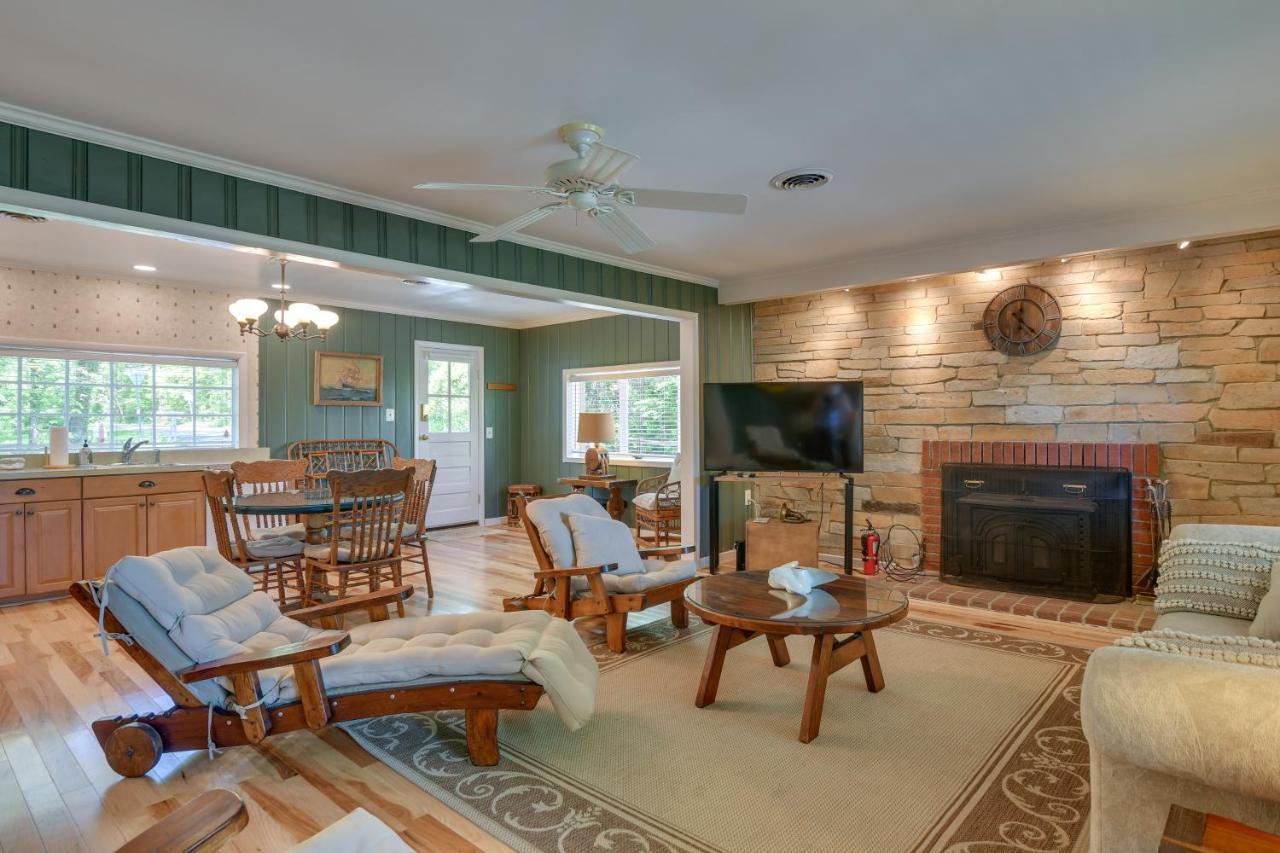 Waterfront Annapolis Home Fire Pit And Fishing Pier ภายนอก รูปภาพ